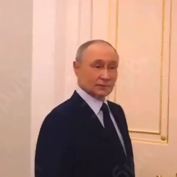Vladimir Putin pokazao kako izgleda njegov stan u Kremlju 