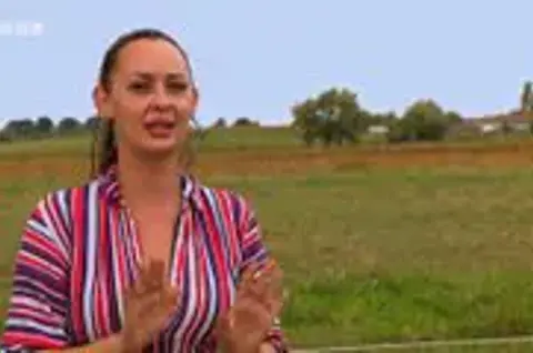 Sjećate se Marine iz 'Ljubav je na selu'? Otkrila je svoju tešku životnu priču, a danas sretno ljubi