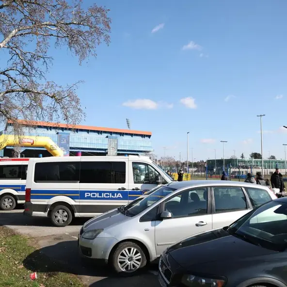 Huligani teško ozlijedili dvojicu Talijana na maksimirskom stadionu 