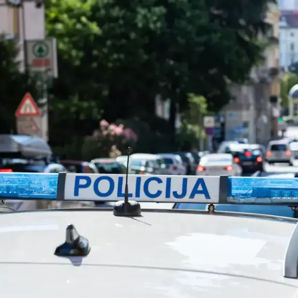 Bježao od policije u Poreču, a djecu ostavio u autu